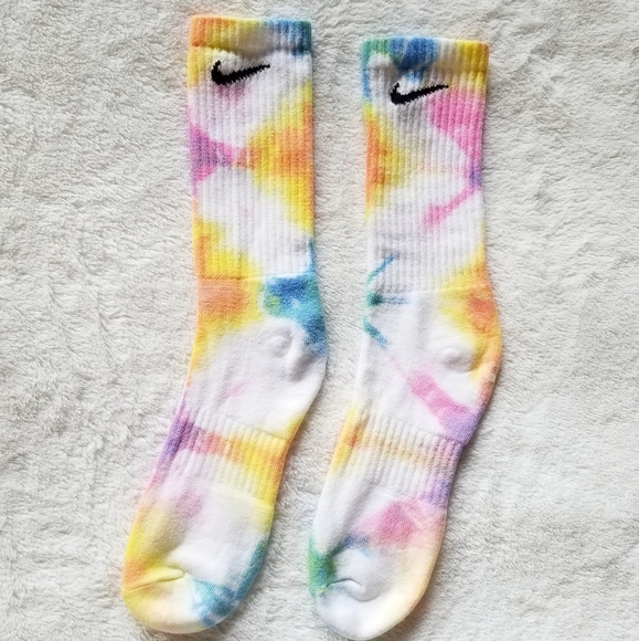 NIKE Tie Dye Rainbow Socks Womens S - Picture 3 of 3